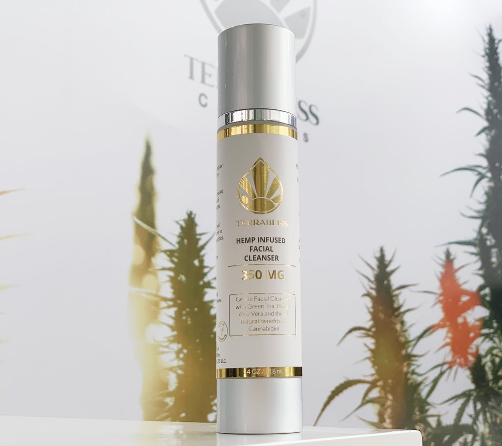 GREEN TEA, HEMP EXTRACT AND ALOE VERA CLEANSER